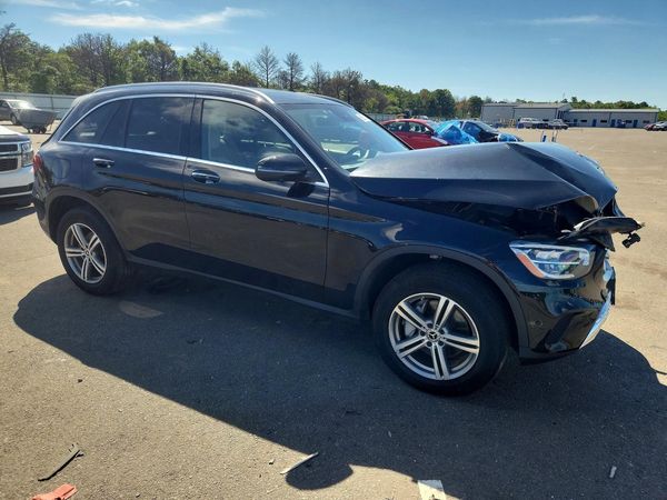 2022 MERCEDES-BENZ GLC