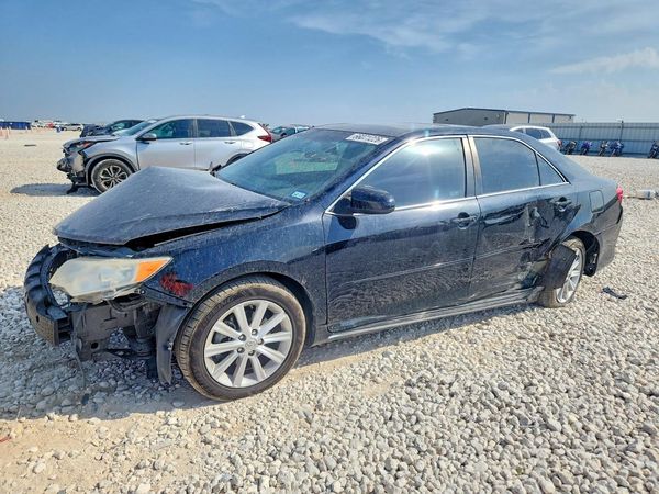 2013 TOYOTA CAMRY