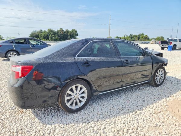2013 TOYOTA CAMRY