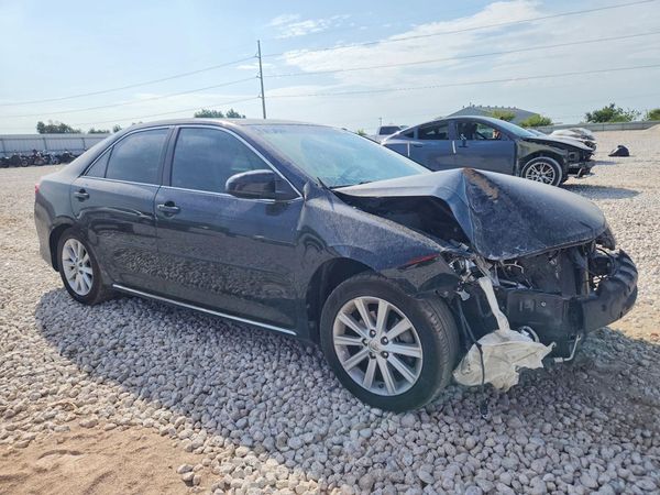 2013 TOYOTA CAMRY
