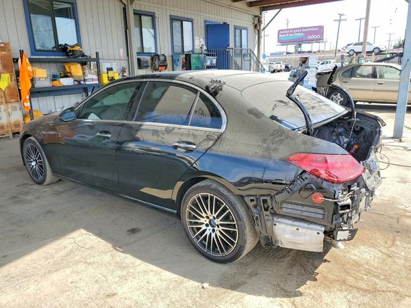 2024 MERCEDES-BENZ C C300