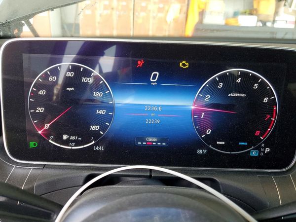2024 MERCEDES-BENZ C C300