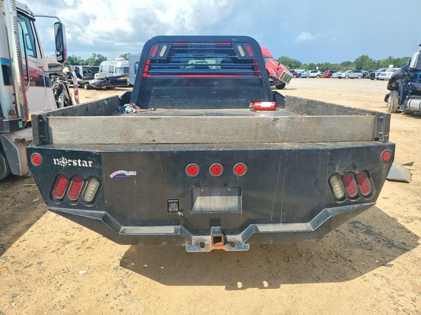 2018 RAM 3500 CREW CAB CHASSIS 4X4