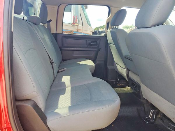2018 RAM 3500 CREW CAB CHASSIS 4X4