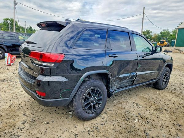 2020 JEEP GRAND CHEROKEE LAREDO 4X4