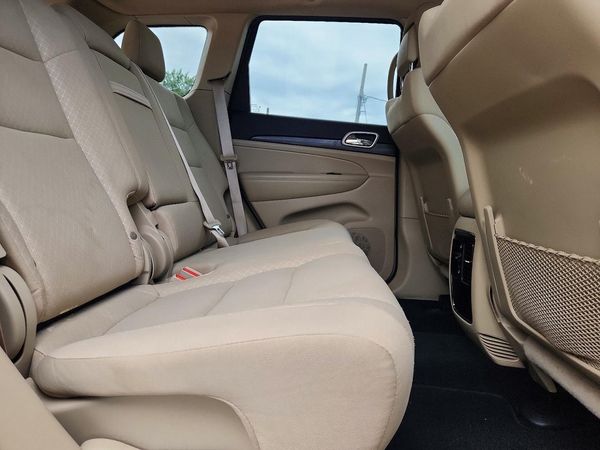 2020 JEEP GRAND CHEROKEE LAREDO 4X4