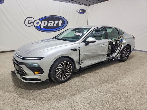 2025 HYUNDAI SONATA