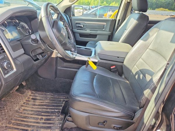 2018 RAM 1500 SLT