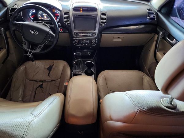 2014 KIA SORENTO