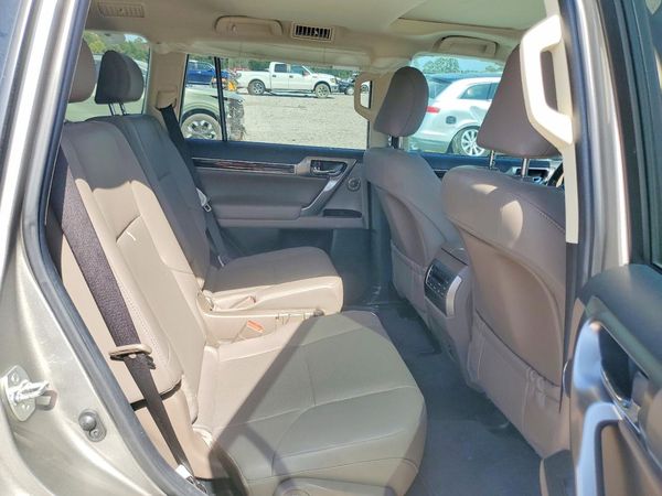 2023 LEXUS GX 460 Premium
