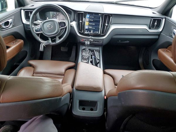 2019 VOLVO XC60
