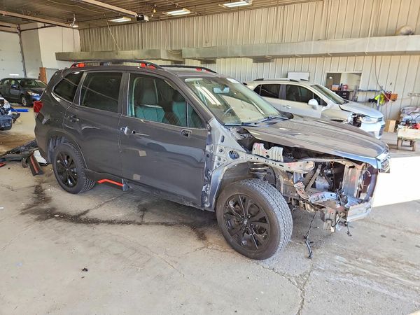 2022 SUBARU FORESTER Sport