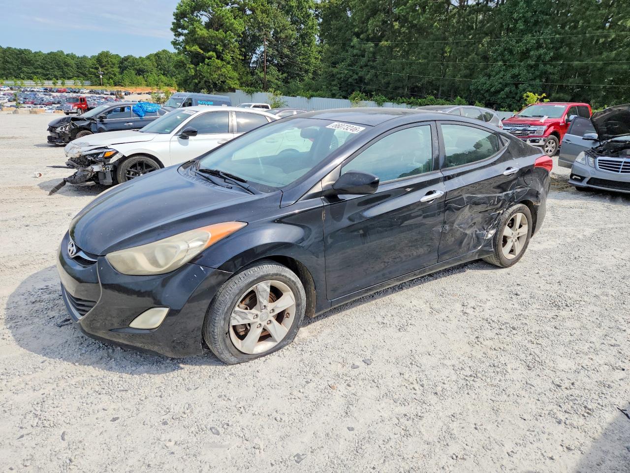 2013 HYUNDAI ELANTRA