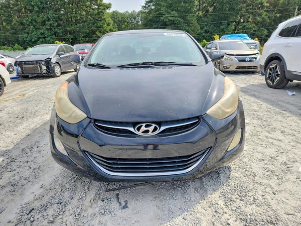 2013 HYUNDAI ELANTRA