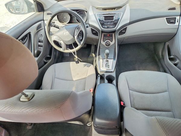 2013 HYUNDAI ELANTRA