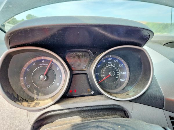2013 HYUNDAI ELANTRA