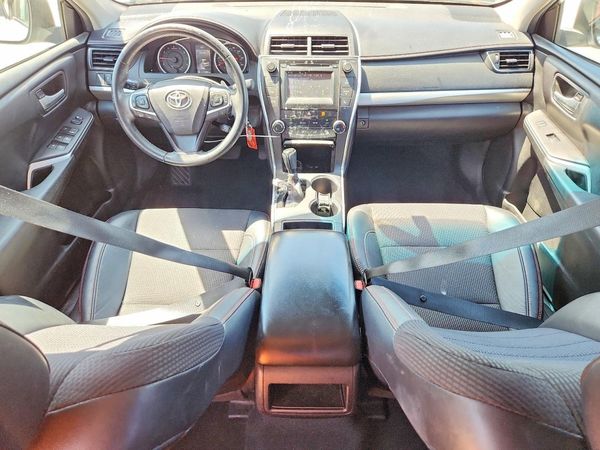 2016 TOYOTA CAMRY