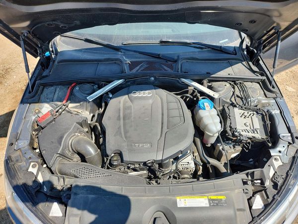 2019 AUDI A4 quattro Premium Plus