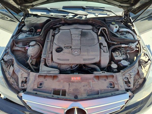 2013 MERCEDES-BENZ C-CLASS C300 — Engine bay