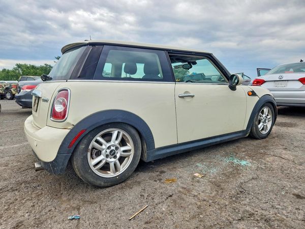 2013 MINI COOPER