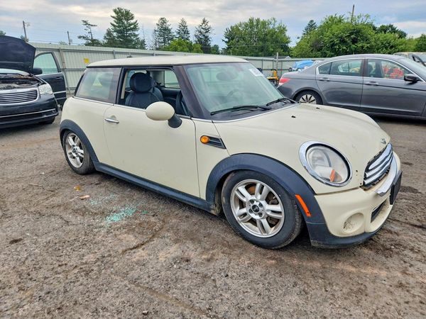 2013 MINI COOPER