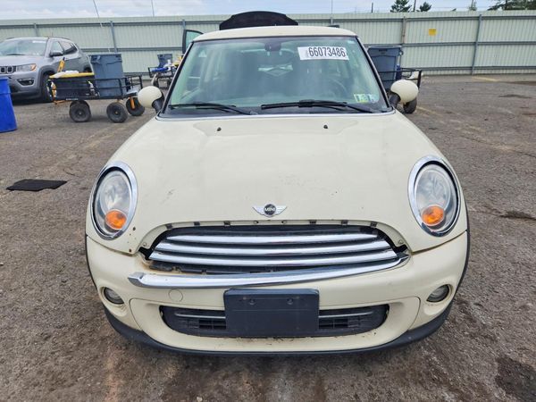 2013 MINI COOPER