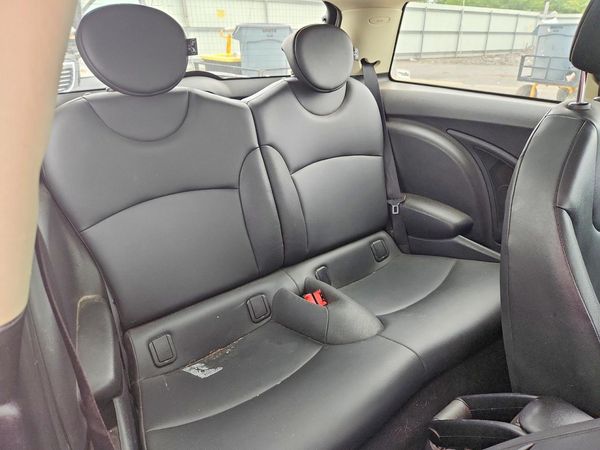 2013 MINI COOPER