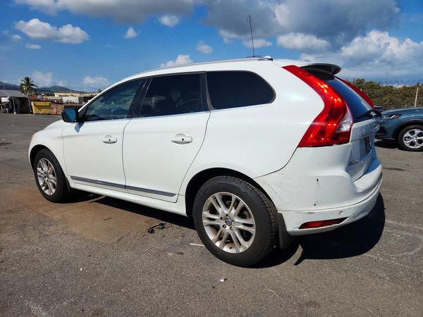 2015 VOLVO XC60