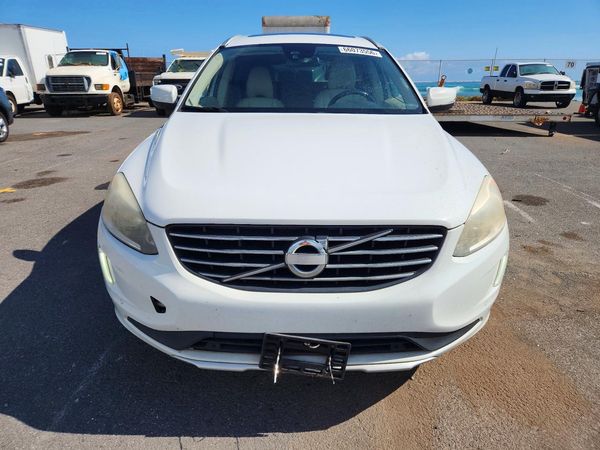 2015 VOLVO XC60