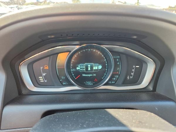 2015 VOLVO XC60