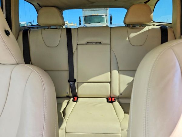 2015 VOLVO XC60