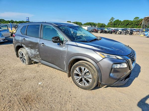 2022 NISSAN ROGUE SV — Passenger 3/4