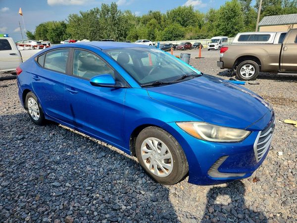 2017 HYUNDAI ELANTRA SE Base