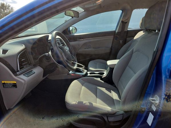 2017 HYUNDAI ELANTRA SE Base