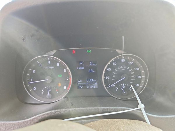 2017 HYUNDAI ELANTRA SE Base