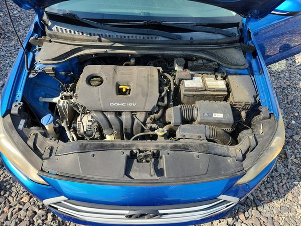 2017 HYUNDAI ELANTRA SE Base