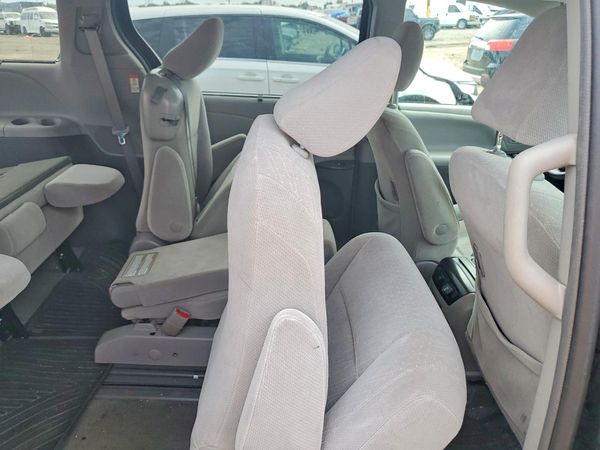 2018 TOYOTA SIENNA