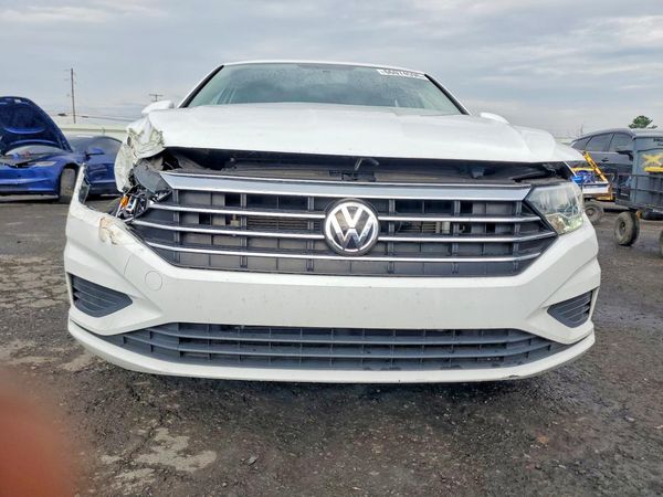 2021 VOLKSWAGEN JETTA S / SE / R-Line
