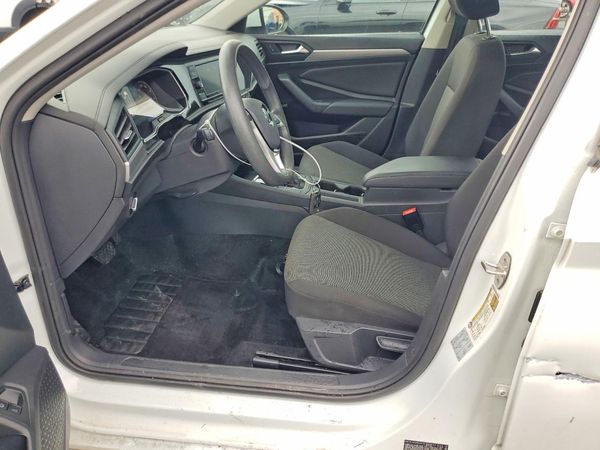 2021 VOLKSWAGEN JETTA S / SE / R-Line