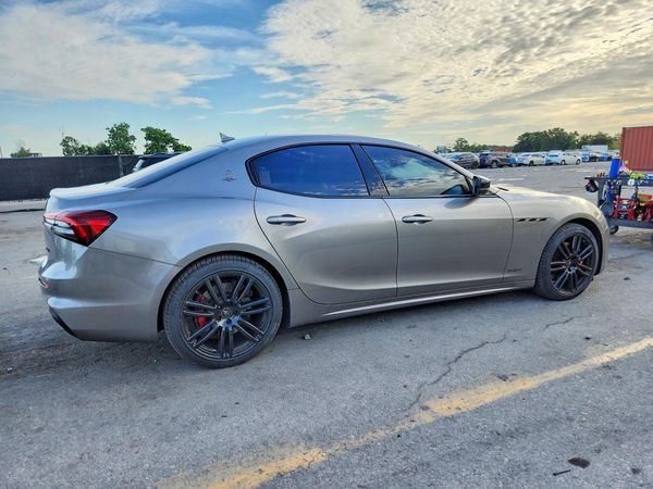 2021 MASERATI GHIBLI