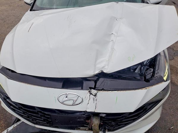 2022 HYUNDAI ELANTRA