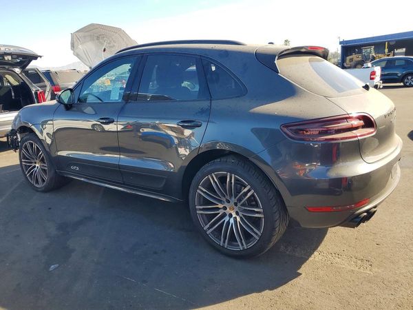2018 PORSCHE MACAN