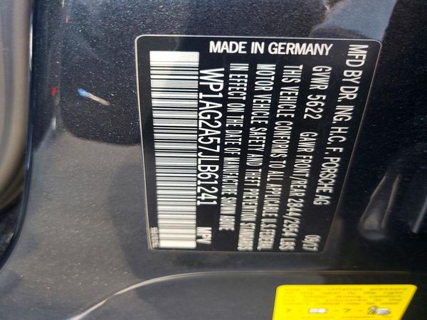 2018 PORSCHE MACAN