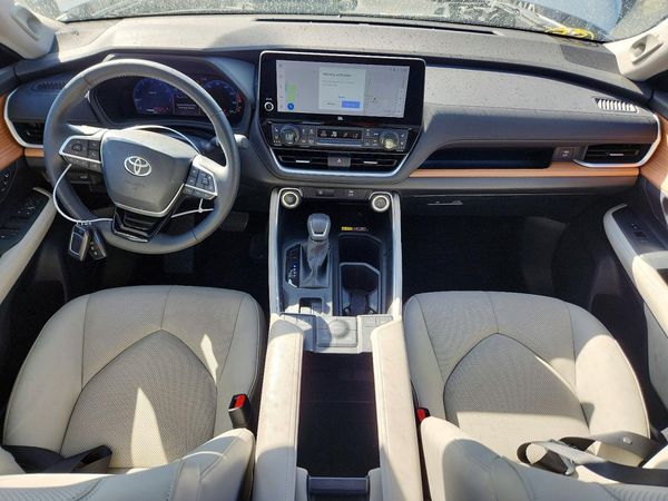 2026 TOYOTA GRAND HIGHLANDER
