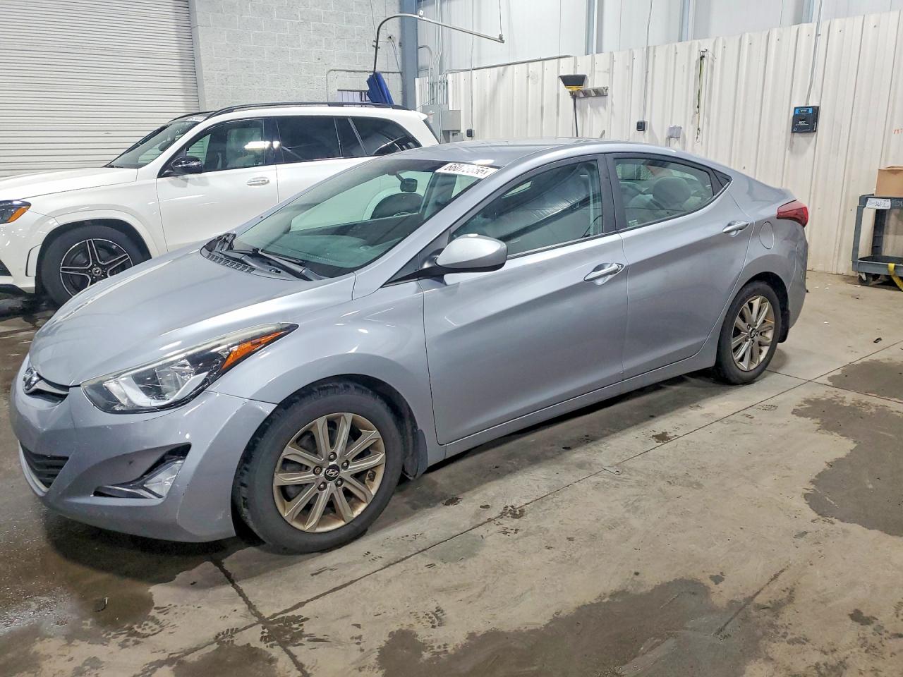 2016 HYUNDAI ELANTRA