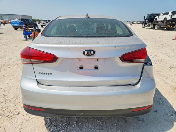 2017 KIA FORTE LX Base