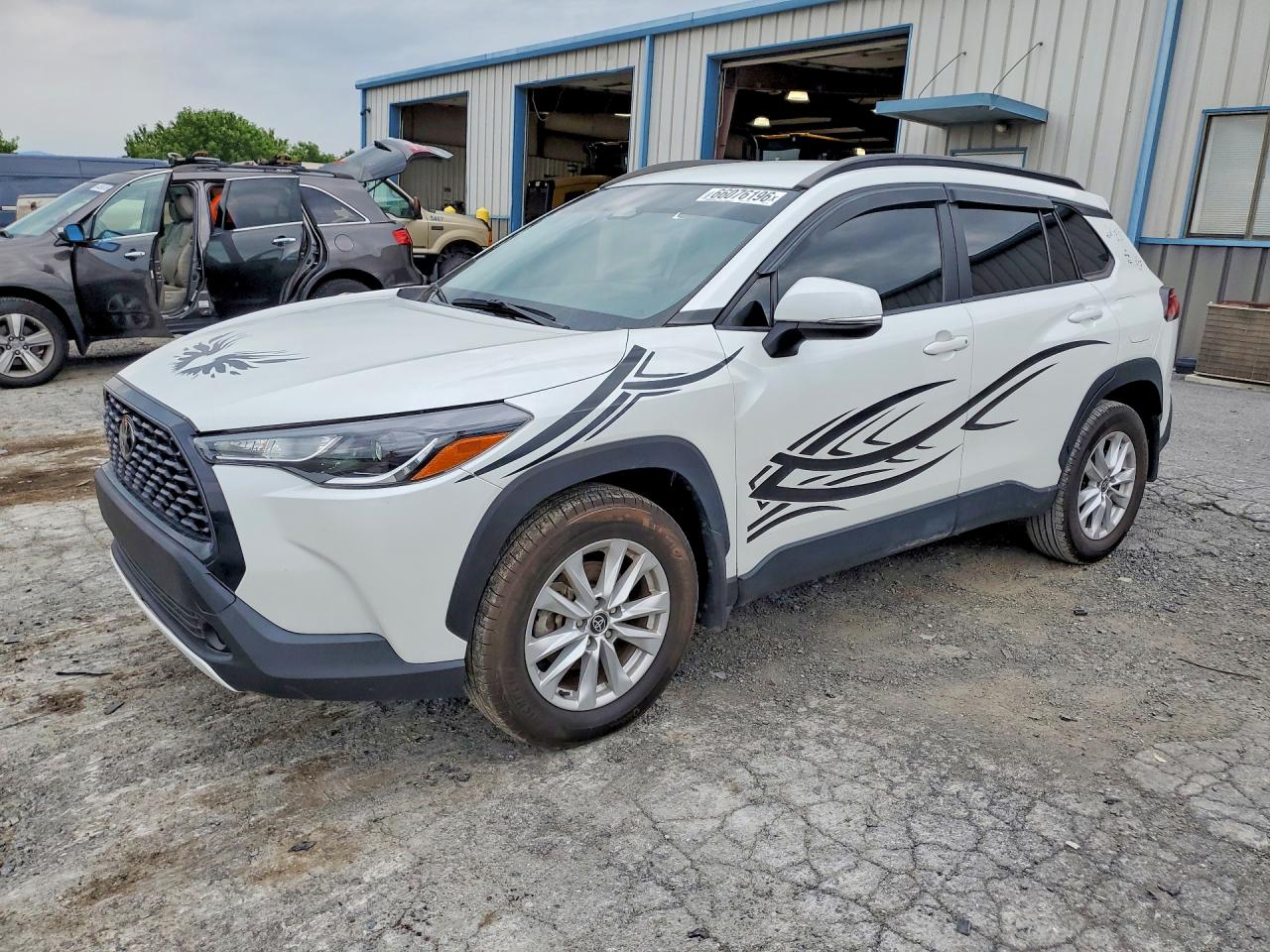 2024 TOYOTA COROLLA CROSS