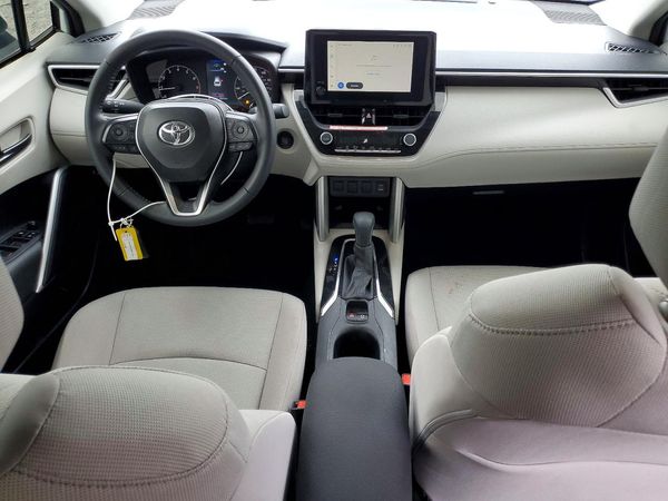 2024 TOYOTA COROLLA CROSS