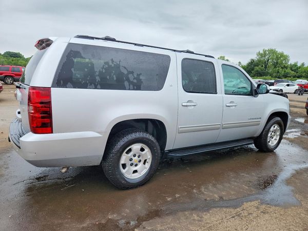 2014 CHEVROLET SUBURBAN LT