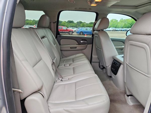 2014 CHEVROLET SUBURBAN LT